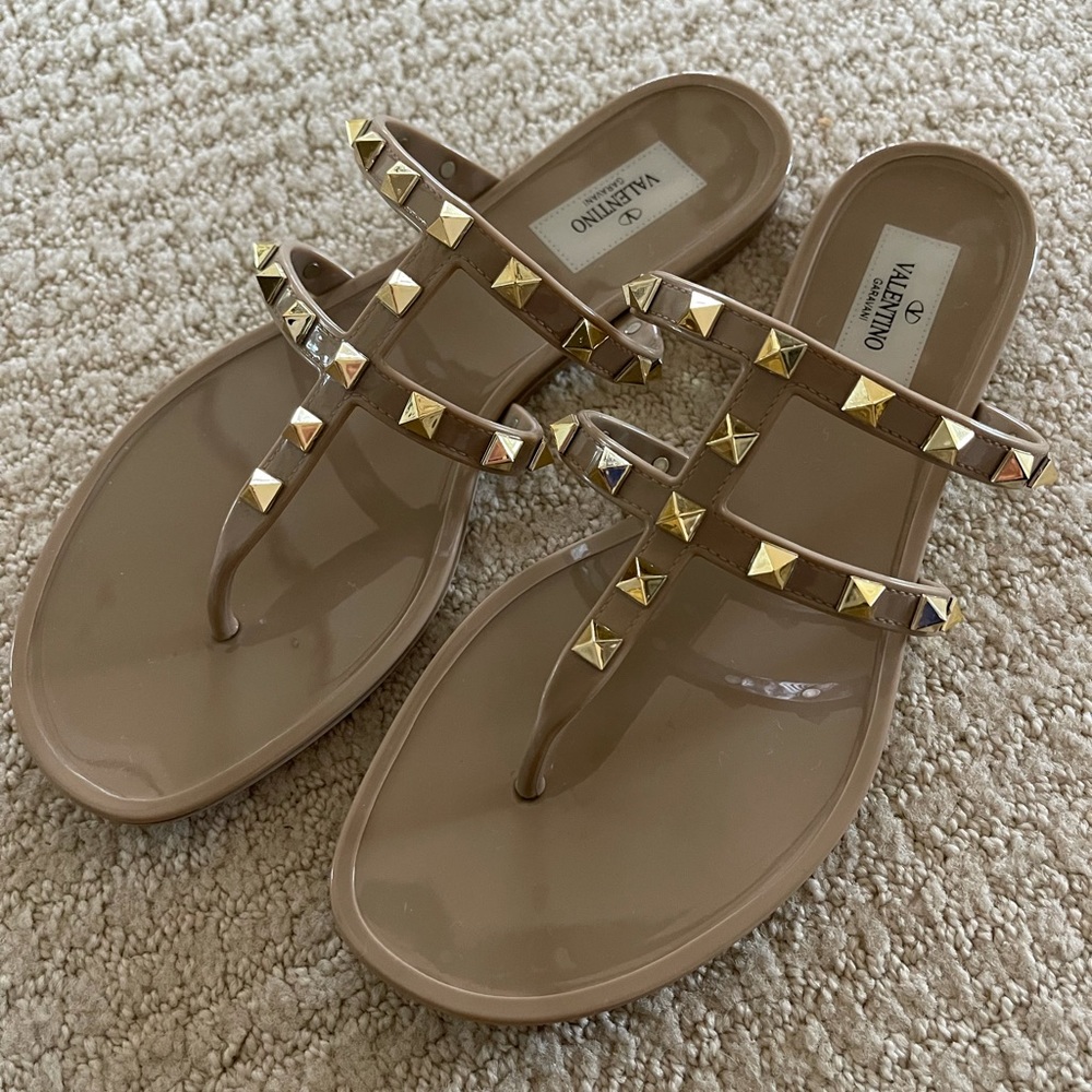 Valentino rubber sandals (nude)